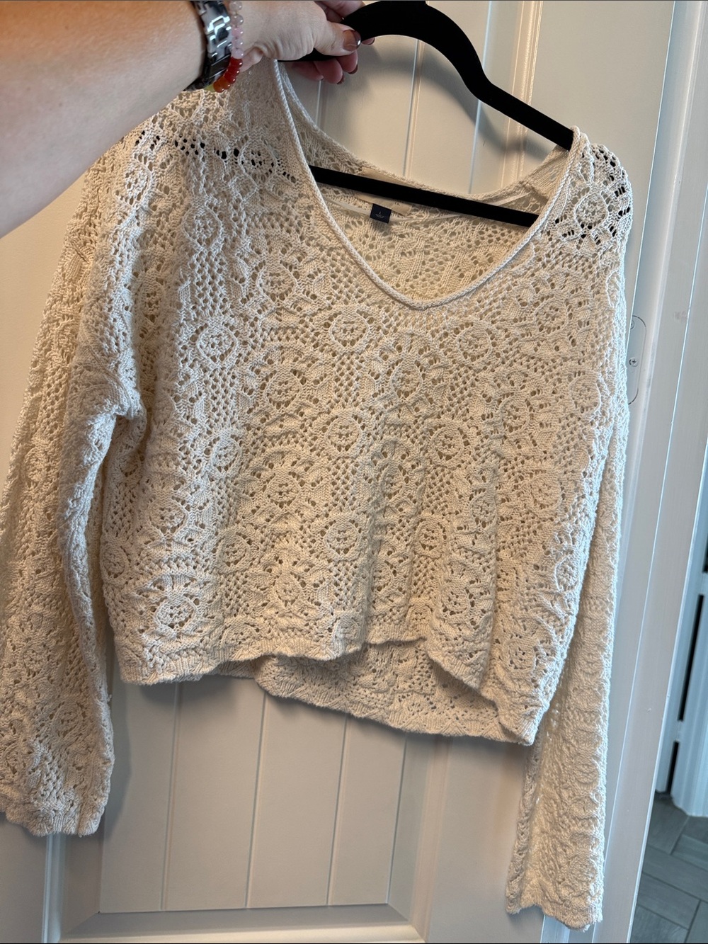 Universal Thread Cream Crochet-Pattern Long-Sleeve Knit Top